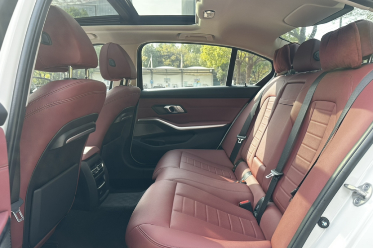 宝马3系 2021款 改款 320Li M运动套装中控内饰7003