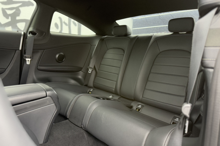 奔驰C级(进口) 2021款 C 260 轿跑车中控内饰7004