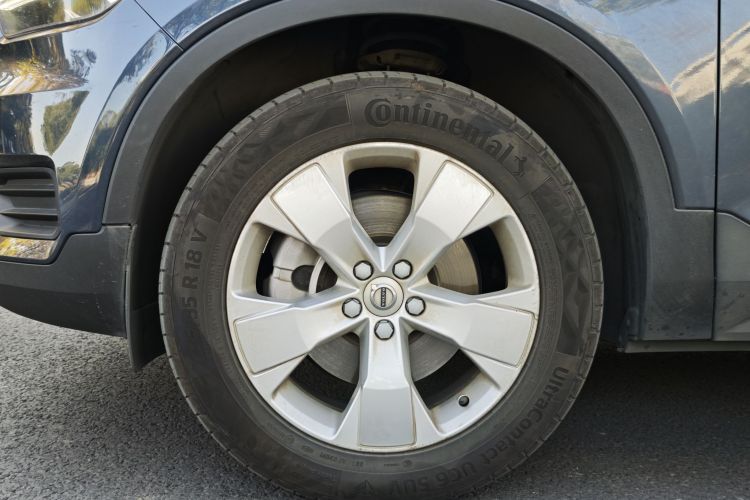 沃尔沃XC40 2022款 T4 四驱智行时尚版车身外观6005