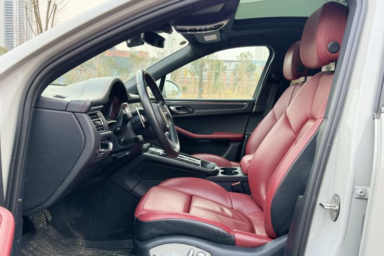 保时捷 2023款 Macan 2.0T中控内饰7001