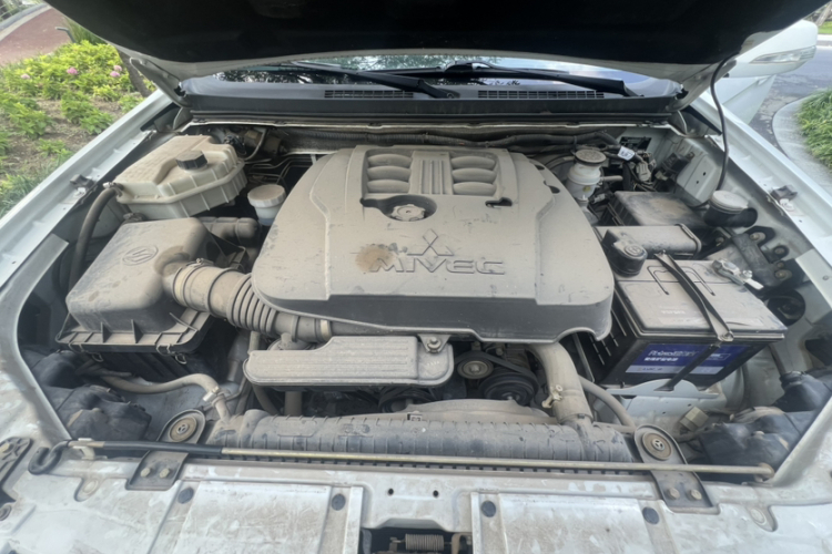 陆风X8 2014款 探索版 2.4L 汽油4X4豪华型局部细节24