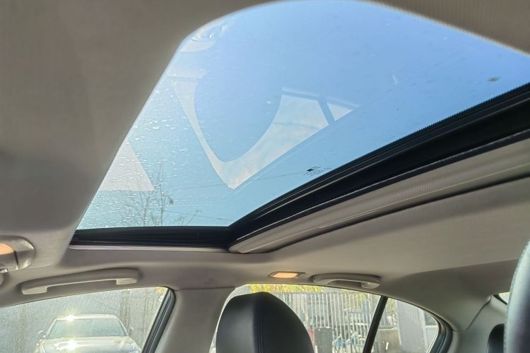 英菲尼迪G系 2013款 G25 Sedan 豪华运动版局部细节22