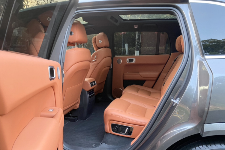 理想汽车 理想L7 2023款 Pro中控内饰7005