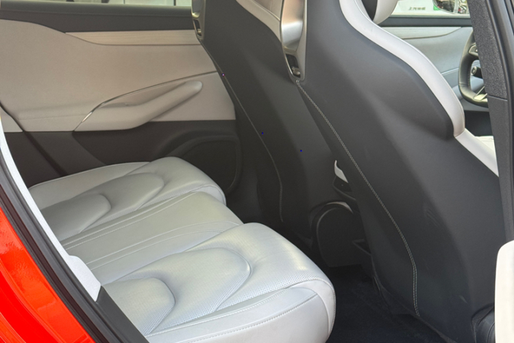 小米汽车 小米SU7 2024款 后驱长续航智驾版中控内饰7003