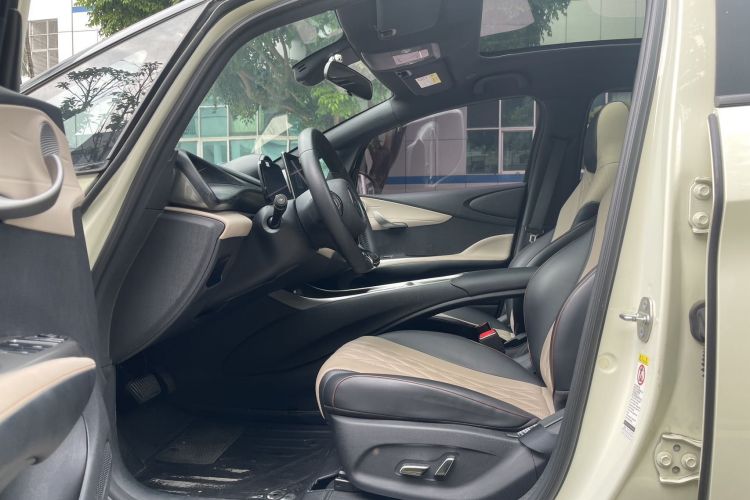 比亚迪 海豚 2021款 405km 时尚版中控内饰7001