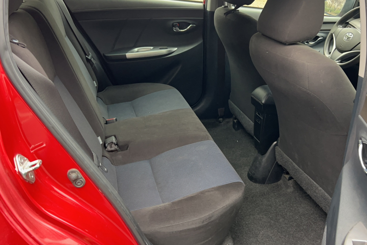 丰田 YARiS L 致炫 2015款 1.5E 自动魅动版中控内饰7002