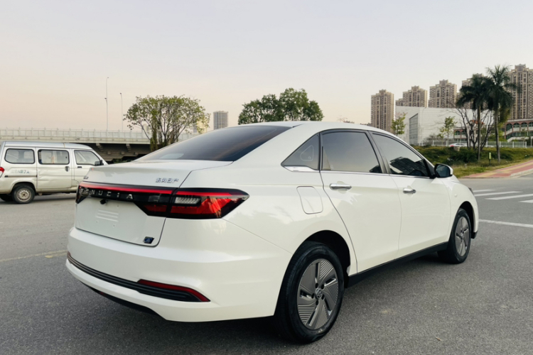 启辰D60EV 2023款 PLUS 舒适版SI型车身外观6009