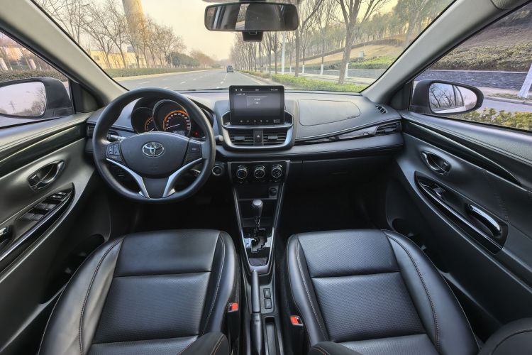 丰田 YARiS L 致炫 2020款 致炫X 1.5L CVT尊贵版中控内饰7002