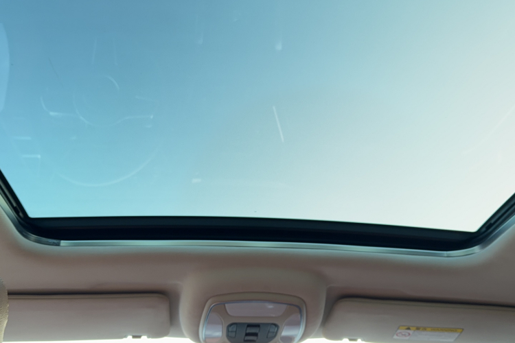 众泰T700 2017款 1.8T 双离合尊享型局部细节22