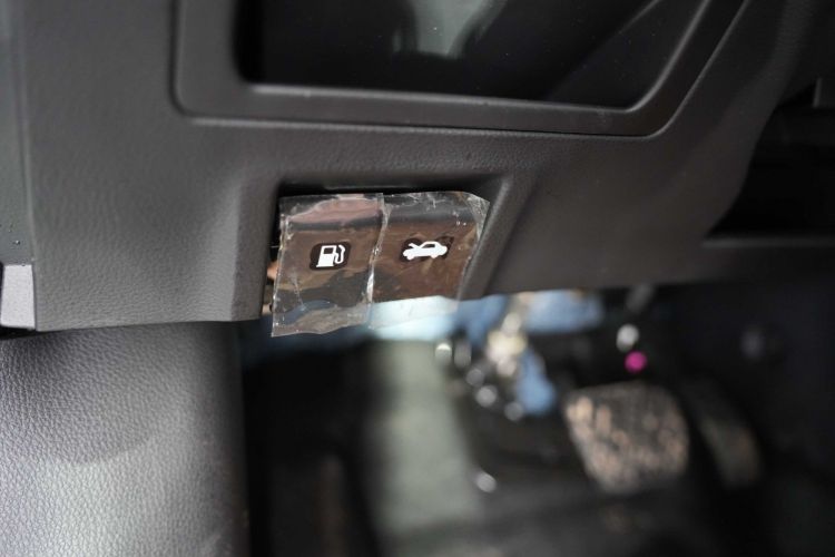 启辰D60 2023款 PLUS 1.6L XE CVT潮领版中控内饰7001