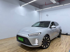 鸿蒙智行 问界M5 2022款 增程后驱标准版