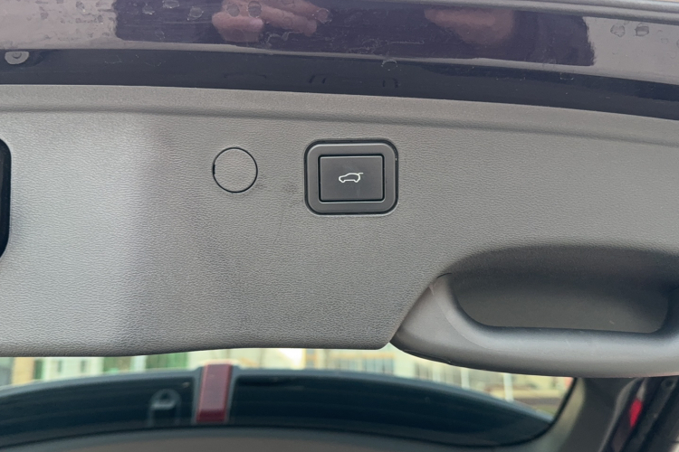 魏牌 VV7 2017款 2.0T 旗舰型中控内饰7010