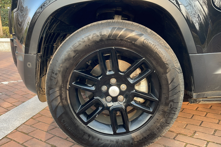 路虎卫士 2024款 90 2.0T P300 S车身外观6005