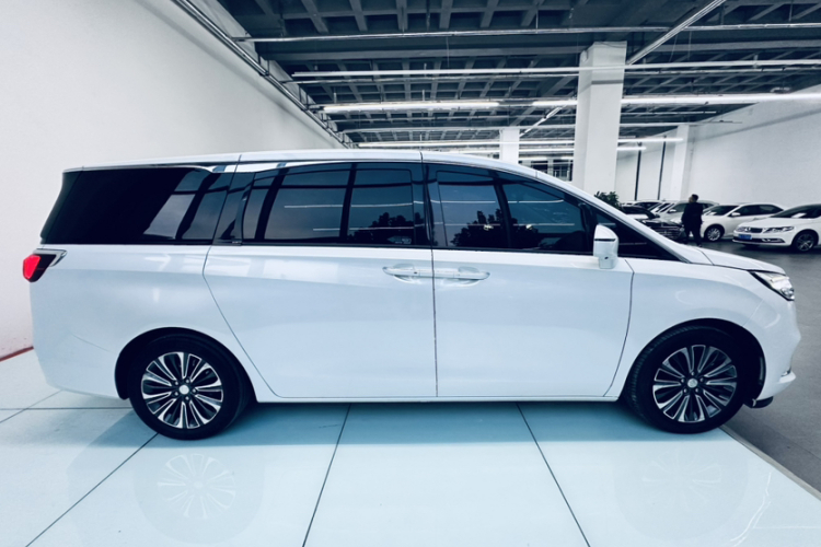 别克GL8 2021款 ES陆尊 653T 豪华型车身外观6005