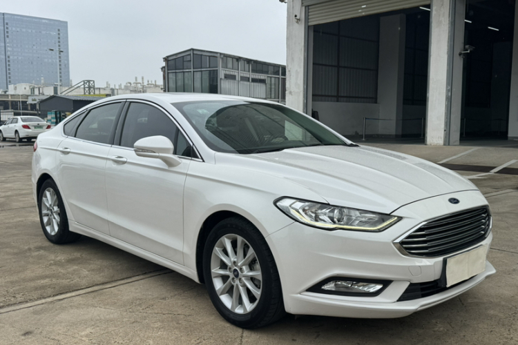 福特 蒙迪欧 2018款 EcoBoost 180 时尚型车身外观6005