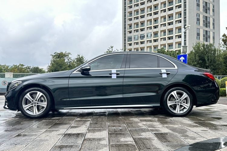 奔驰C级 2019款 C 260 L 运动版车身外观6003