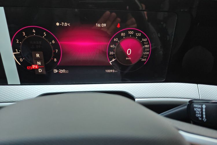 大众 揽巡 2024款 330TSI 豪华巡逸版中控内饰15