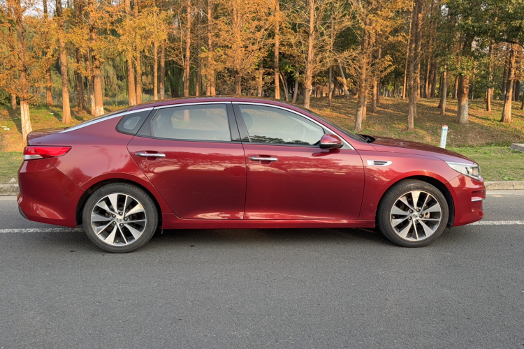 起亚K5 2016款 2.0L 自动LUX车身外观6006