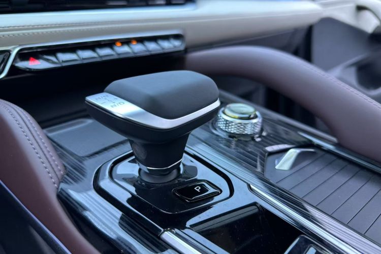 吉利汽车 星越L 2021款 2.0TD DCT EVO两驱智尊型局部细节18