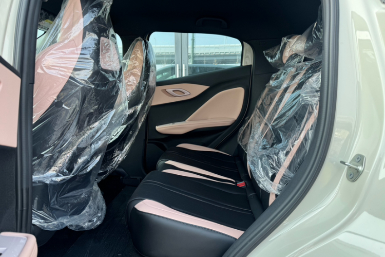 比亚迪 海鸥 2025款 智驾版 305km 活力版中控内饰7005