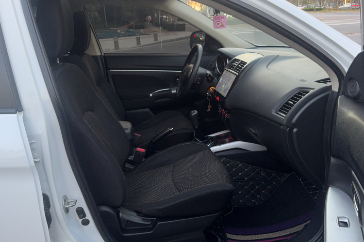 三菱 劲炫ASX 2018款 1.6L 手动两驱灵动版局部细节41