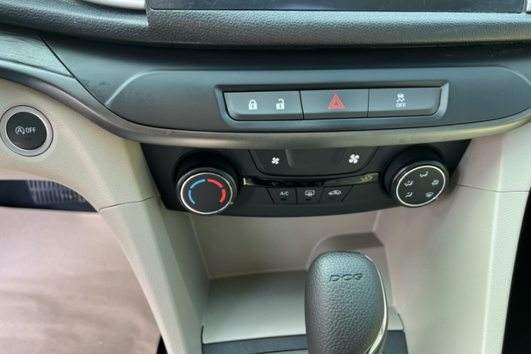 别克 英朗 2018款 15T 双离合精英型 国V局部细节9003