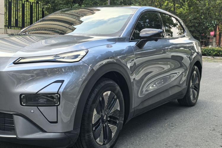 深蓝汽车 深蓝S05 2024款 510Plus纯电版车身外观6004