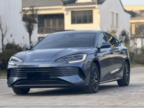 比亚迪 海豹07 DM-i 2025款 DM-i 1.5L 125km 豪华型