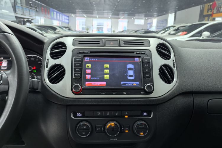 大众 途观 2017款 300TSI 自动两驱丝绸之路舒适版中控内饰7003