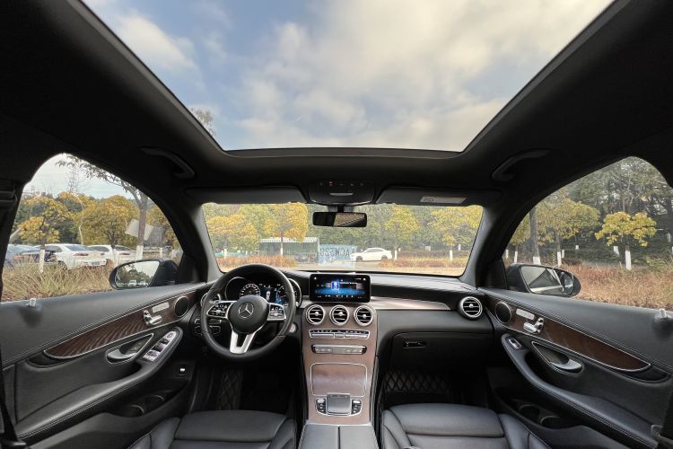 奔驰GLC 2020款 GLC 260 L 4MATIC 豪华型中控内饰7003