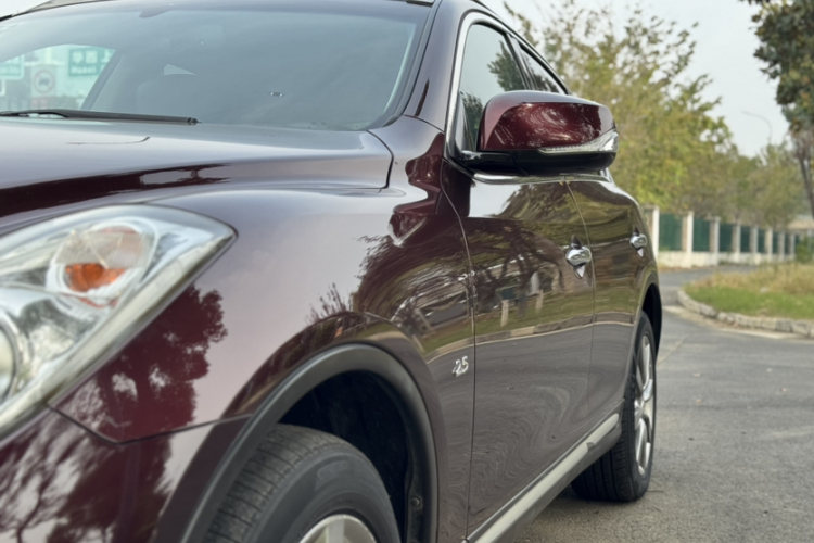 英菲尼迪QX50 2015款 2.5L 舒适版车身外观6004