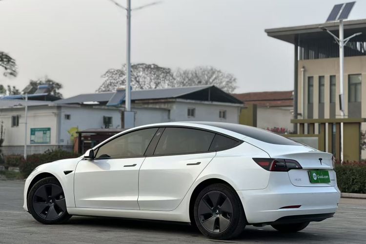 特斯拉 Model 3 2022款 后轮驱动版车身外观6003