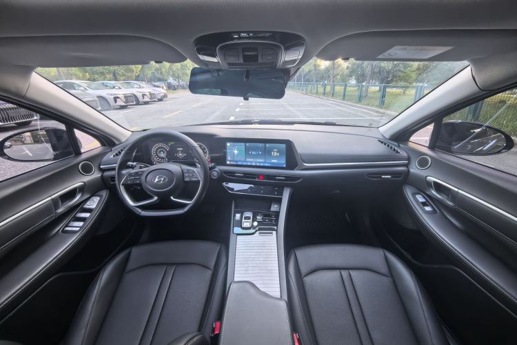 现代 索纳塔 2020款 270TGDi DCT GLS精英版中控内饰7006