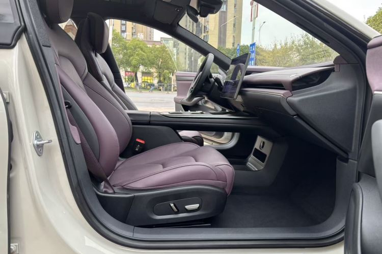 小米汽车 小米SU7 2024款 后驱超长续航高阶智驾Pro版中控内饰7005