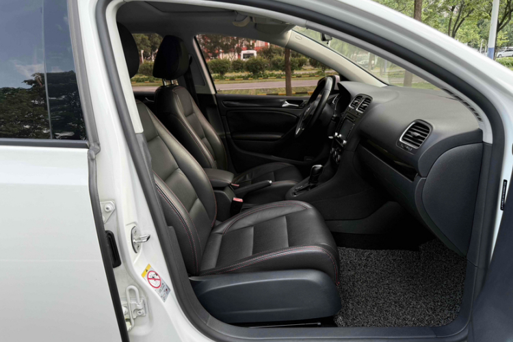 大众 高尔夫 2012款 1.4TSI 自动舒适型中控内饰7008