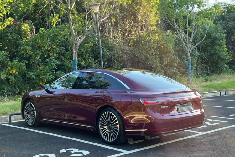 鸿蒙智行 享界S9 2024款 纯电 Ultra 四驱旗舰版车身外观6005