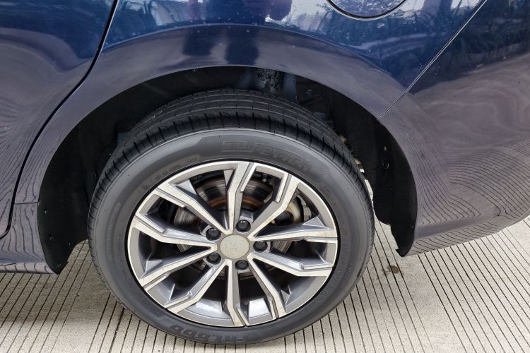 比亚迪 宋MAX 2019款 1.5T 自动智联睿逸天窗型 7座 国VI车身外观6006