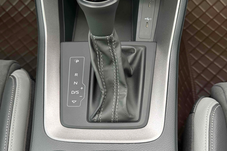 奥迪Q3 2023款 35 TFSI 时尚动感型（1.5T）中控内饰7003