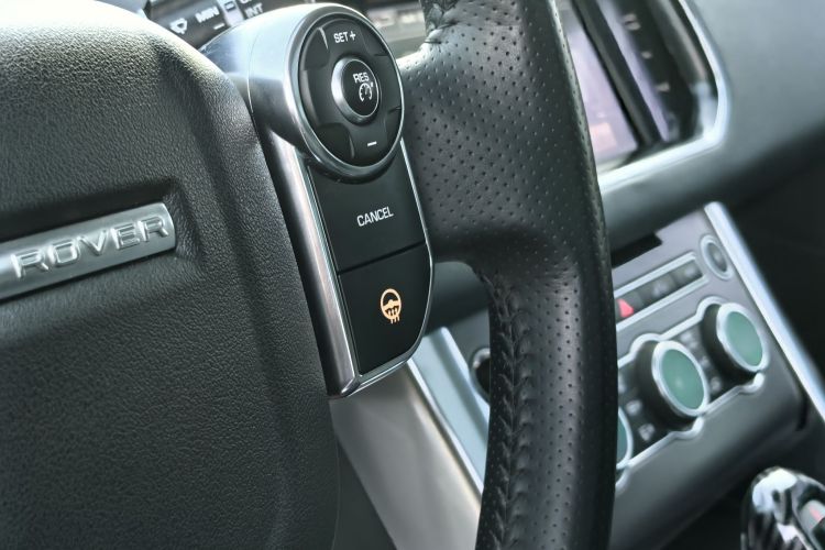 路虎 揽胜运动版 2014款 3.0 SC V6 HSE局部细节9011