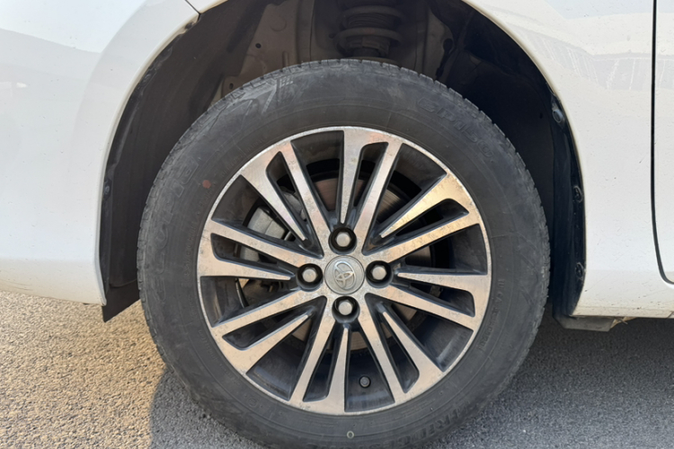 丰田 威驰FS 2019款 1.5L 手动锋驰版车身外观6005