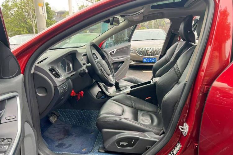 沃尔沃S60 2016款 S60L T5 智驭版车身外观6003