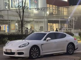保时捷 2014款 Panamera 3.0T
