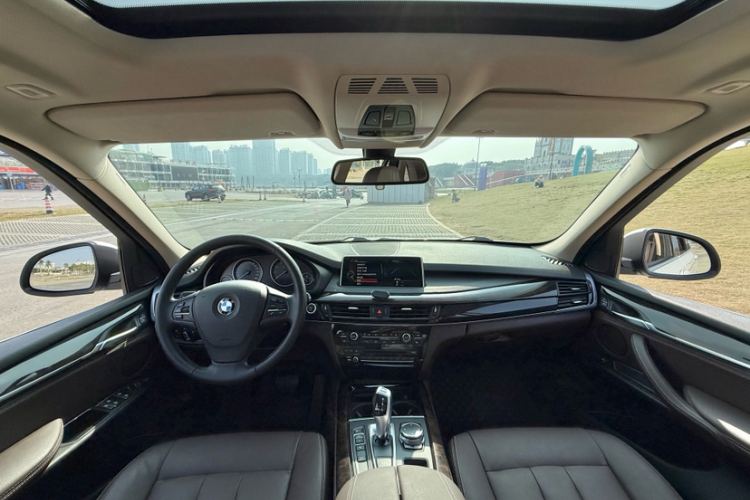 宝马X5(进口) 2015款 xDrive28i中控内饰7008