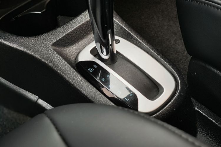 日产 骊威 2013款 1.6XE CVT舒适版局部细节18