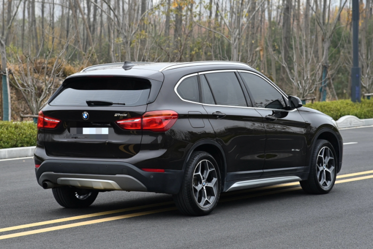 宝马X1 2016款 sDrive18Li 豪华型车身外观6007