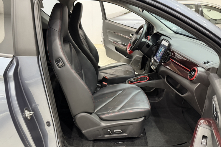 奇瑞 小蚂蚁 2022款 甜粉款 半糖版 磷酸铁锂 29.2kWh 30kW 301km局部细节41