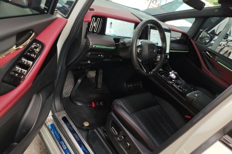 广汽传祺 传祺M8 2023款 宗师系列 双擎 至尊版局部细节19