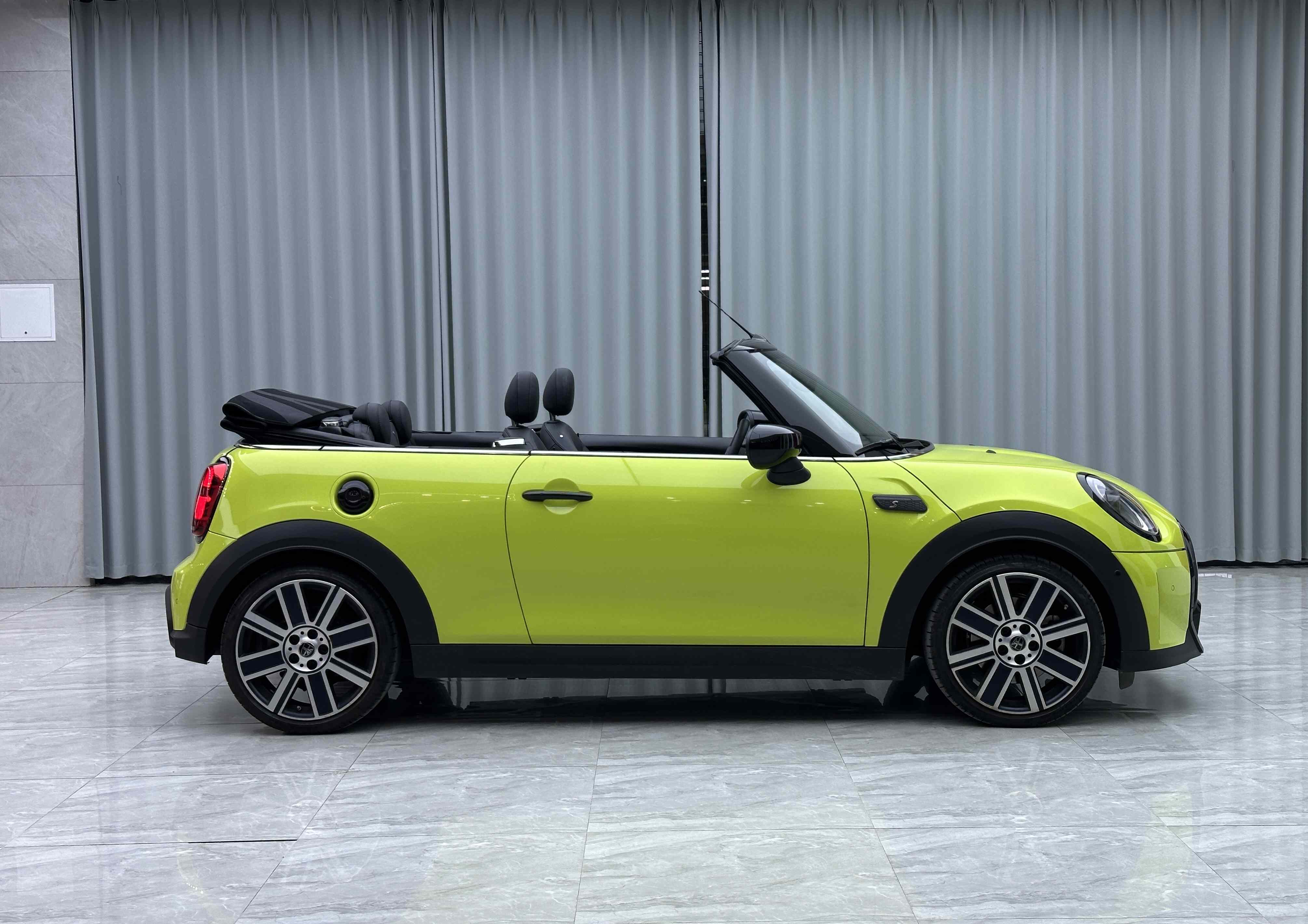 MINI 2023款 改款二 2.0T COOPER S CABRIO 艺术家(4)