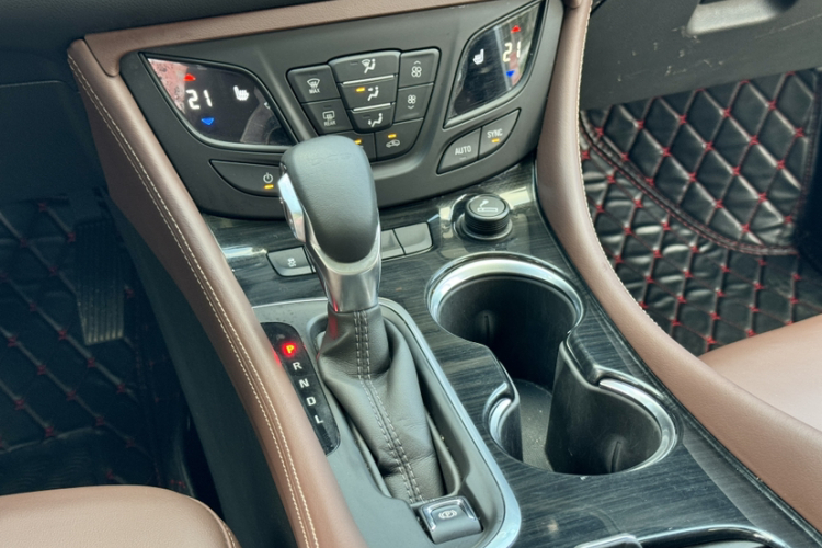 别克 昂科威 2018款 20T 两驱豪华型局部细节18