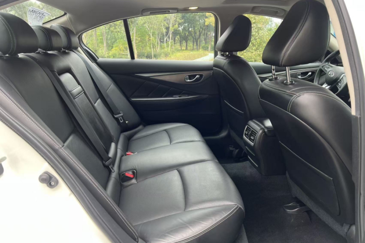 英菲尼迪Q50L 2018款 2.0T 逸享版 国VI中控内饰7004
